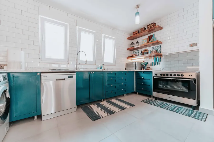 ¿Merece la pena pintar los azulejos? Lo que conviene saber antes
