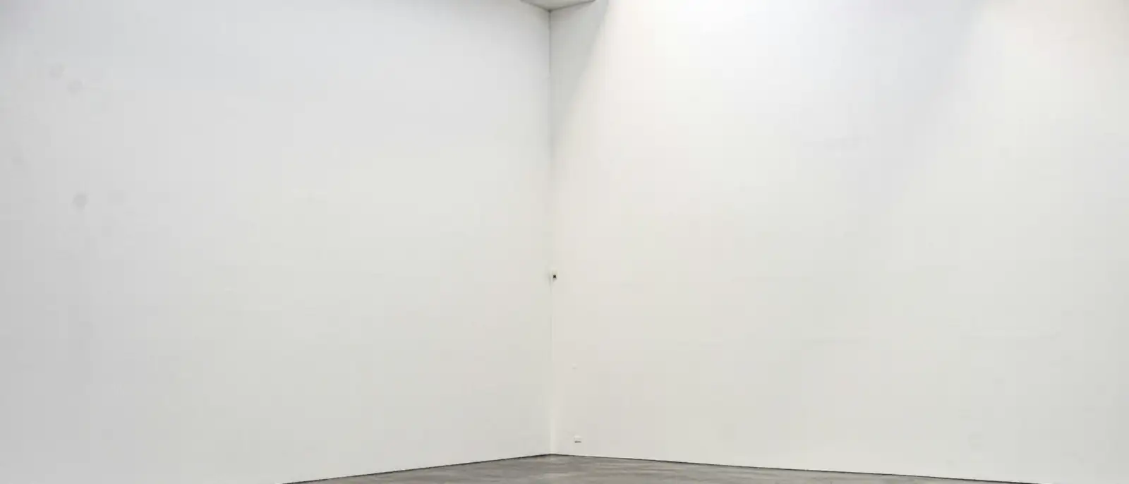 Pintura epoxi para trasteros en Pamplona